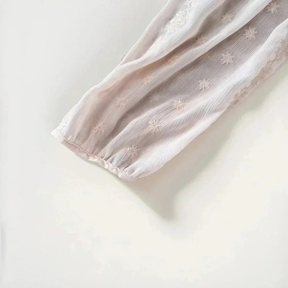 Hinge Long Sleeve Lace Open Shoulder Poplin Blouse Size XS Cream - Picture 2 of 6